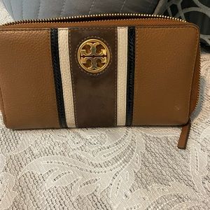 Tory Burch wallet used